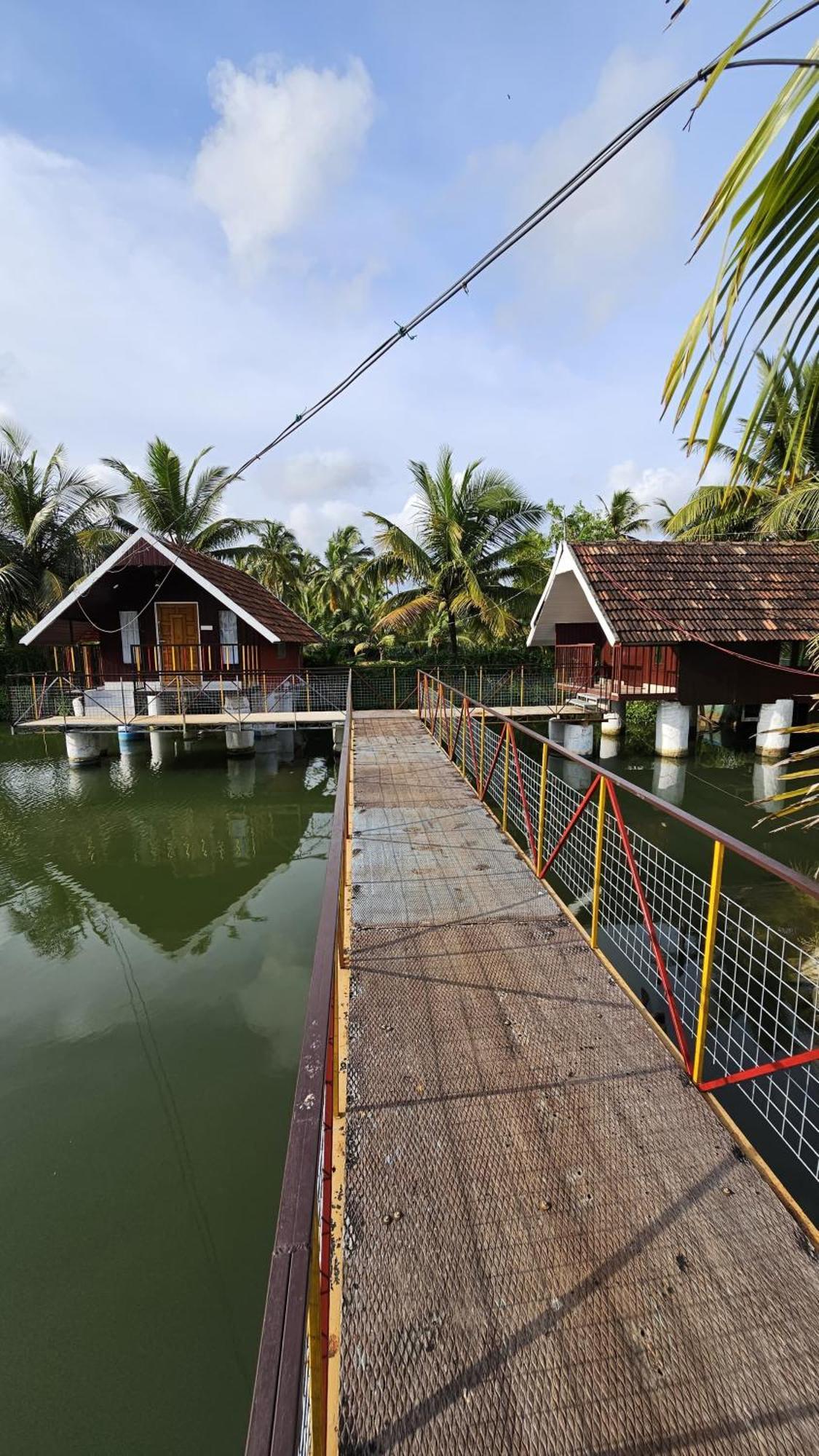 Munroe Island Lake Resort Mundrothuruth Kültér fotó
